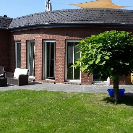 Apartment A40 Living *