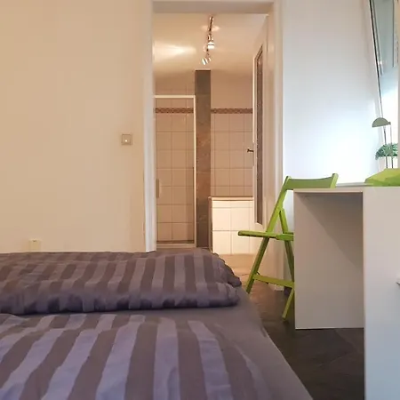 Apartment A40 Living *